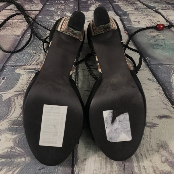 NA NA Leather Strappy Braid Heels Fabric Accent - Picture 7 of 8